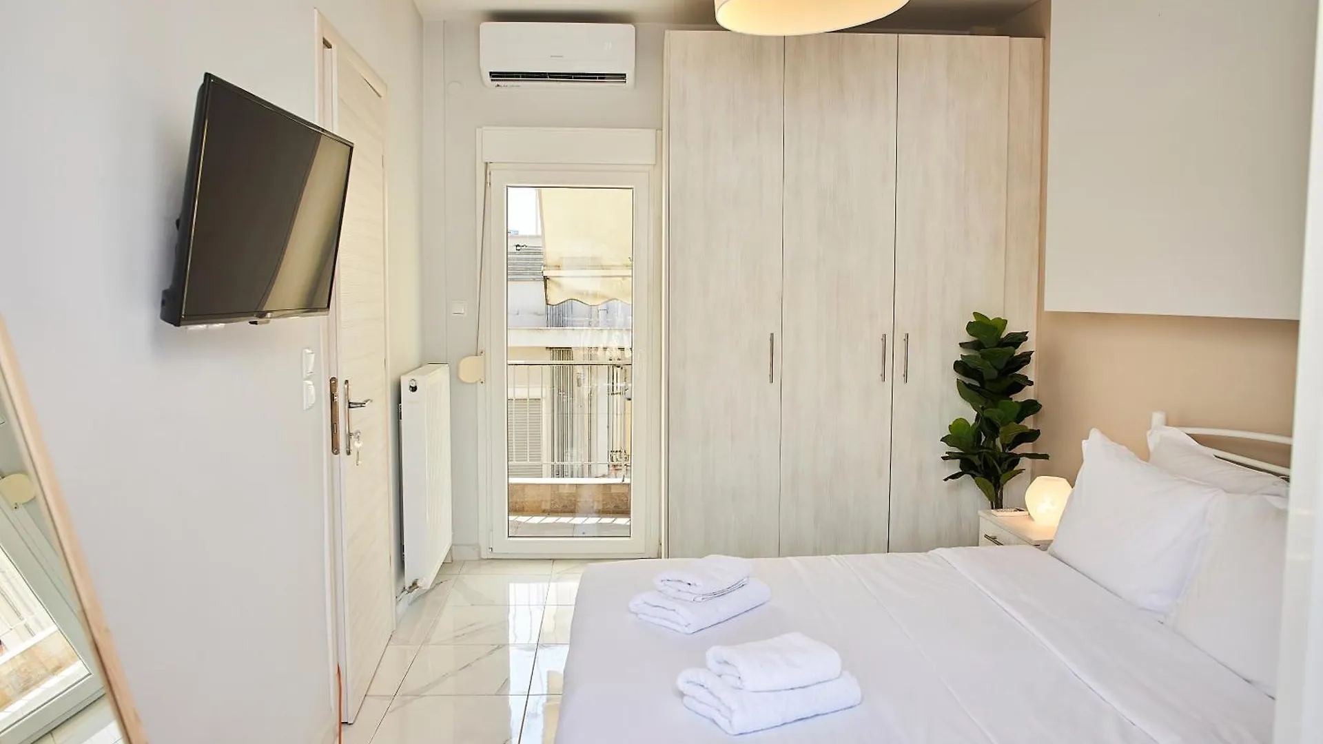 Gem Of Rotonda, City View Penthouse By Binobi! Thessaloniki 0*,  Greece