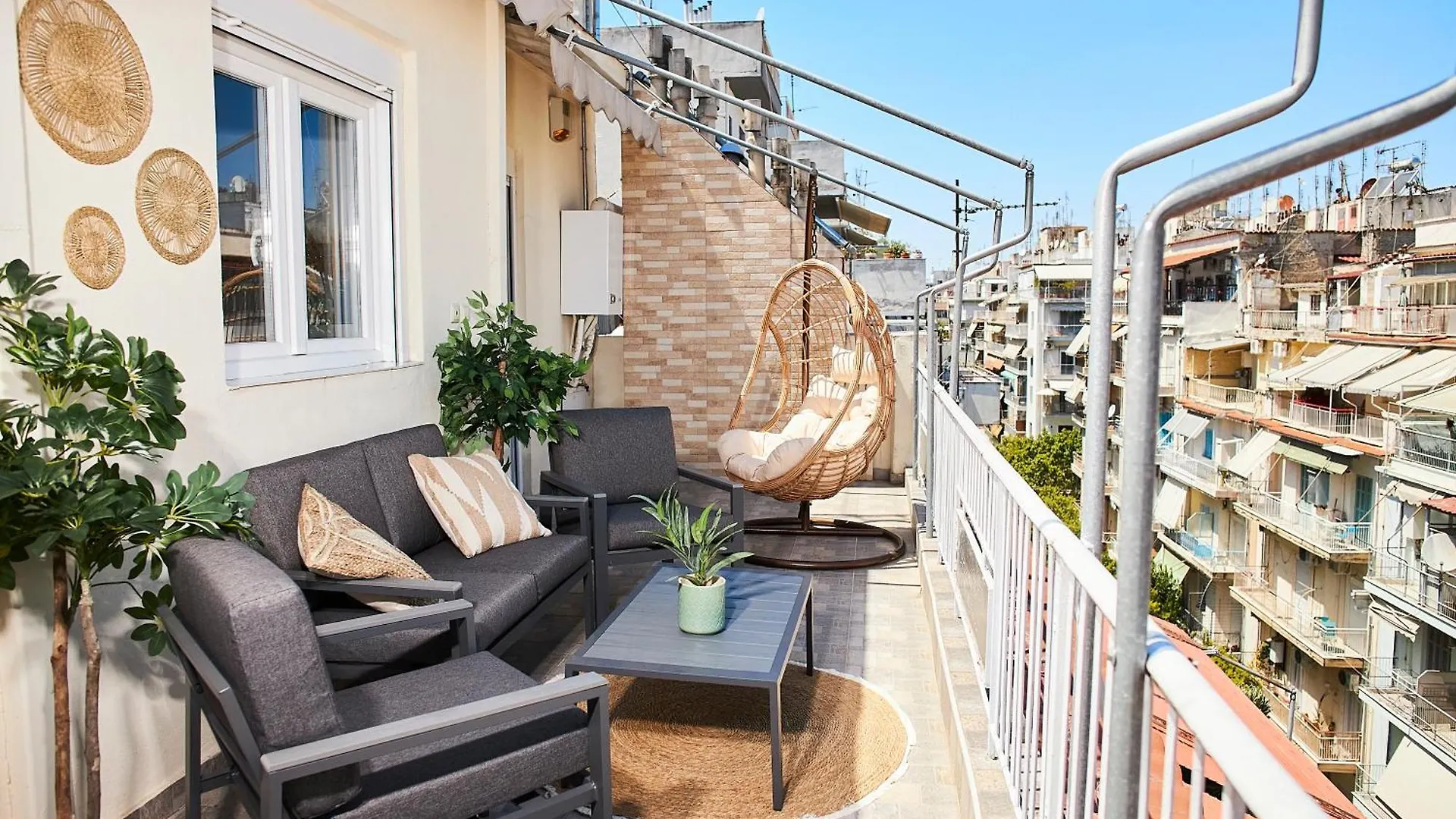 Gem Of Rotonda, City View Penthouse By Binobi! 테살로니키